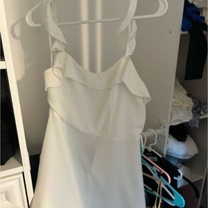 White small superdown dress!🤍